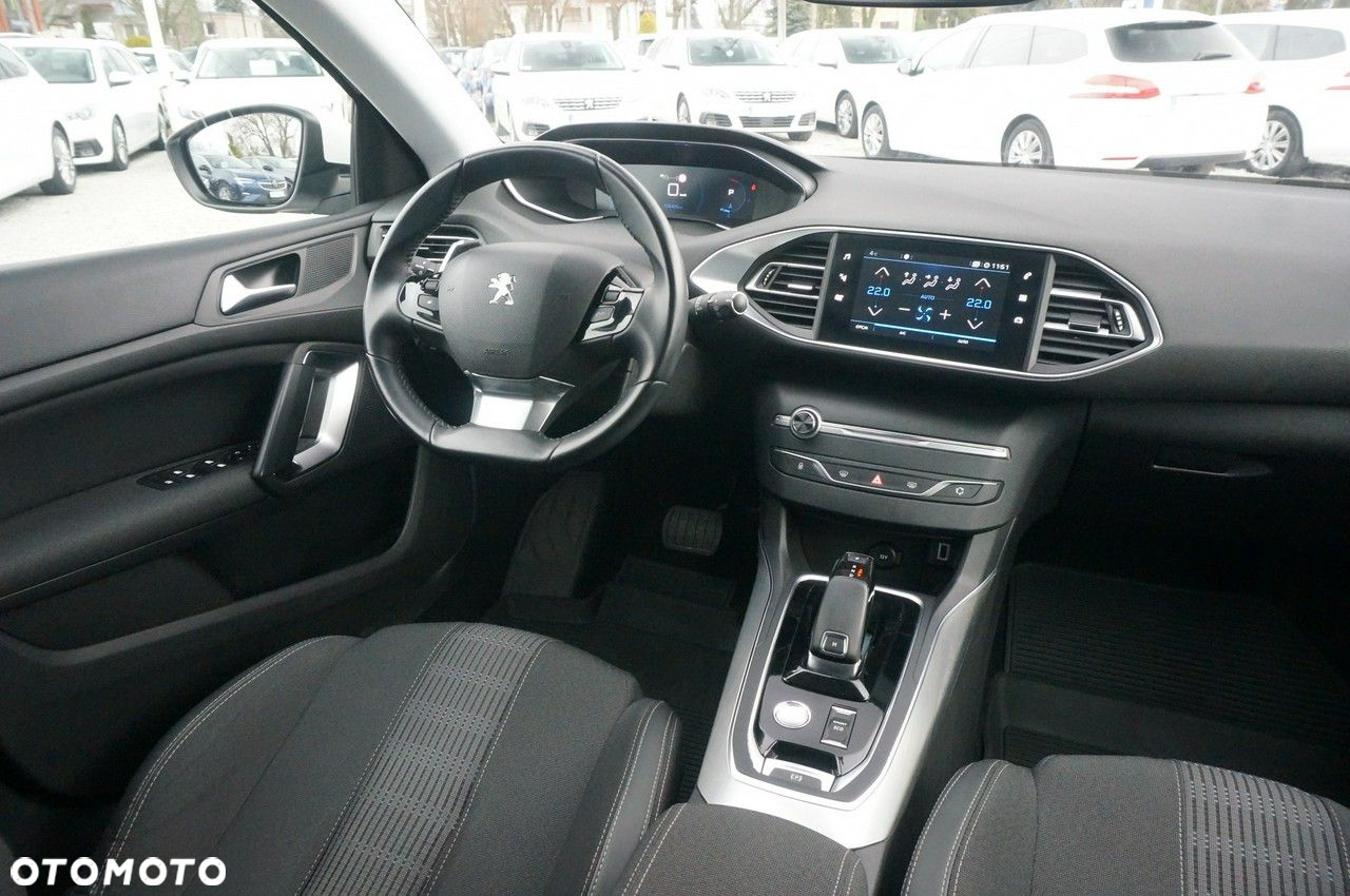Peugeot 308 1.5 BlueHDi Allure Pack S&S EAT8 - 15