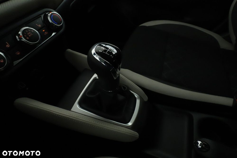 Nissan Micra - 14