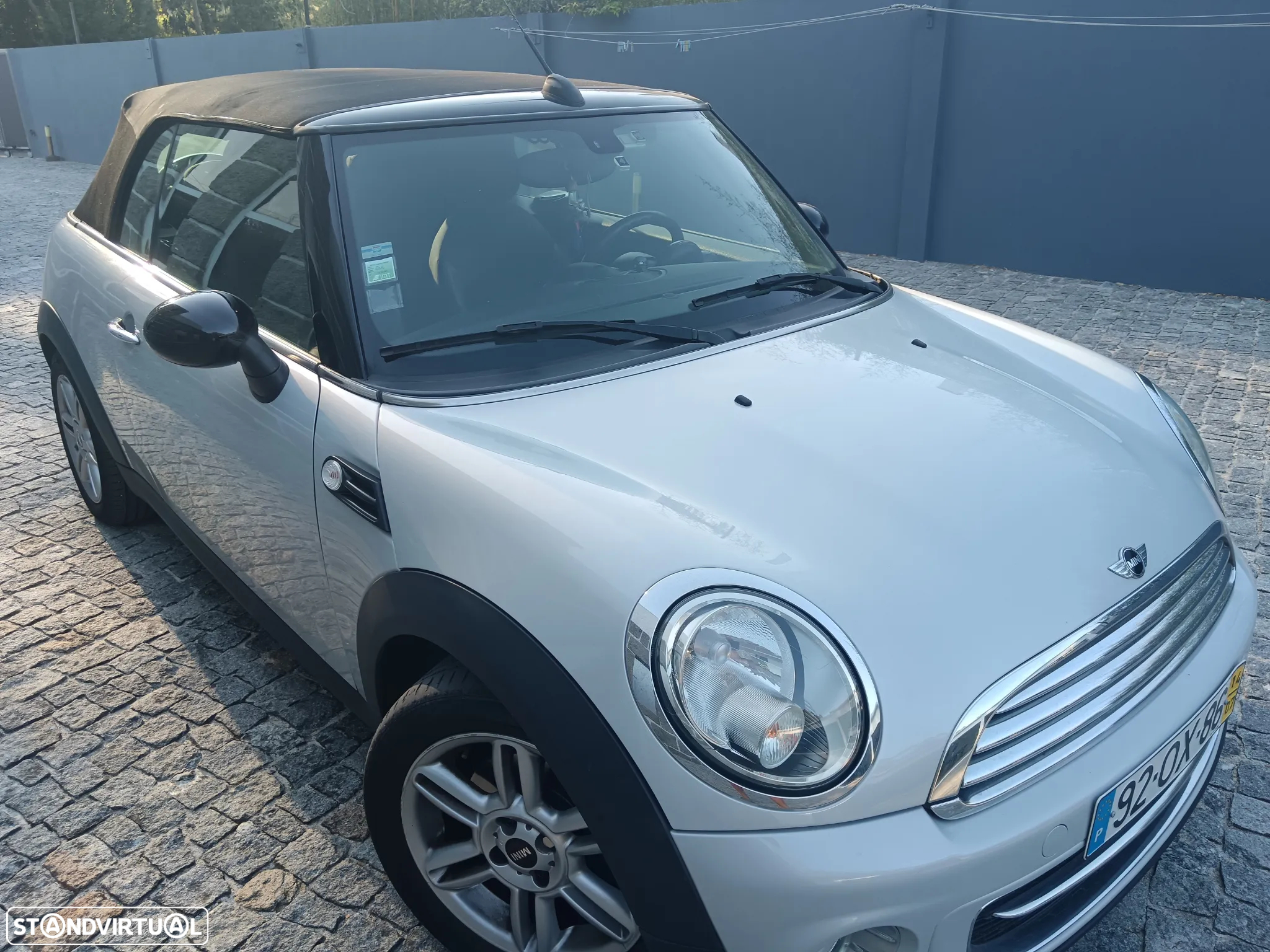 MINI Cabrio Cooper D - 7