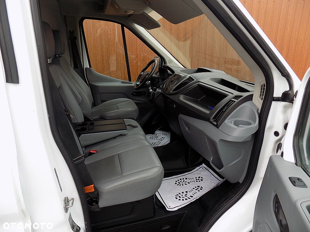 Ford Transit - 6