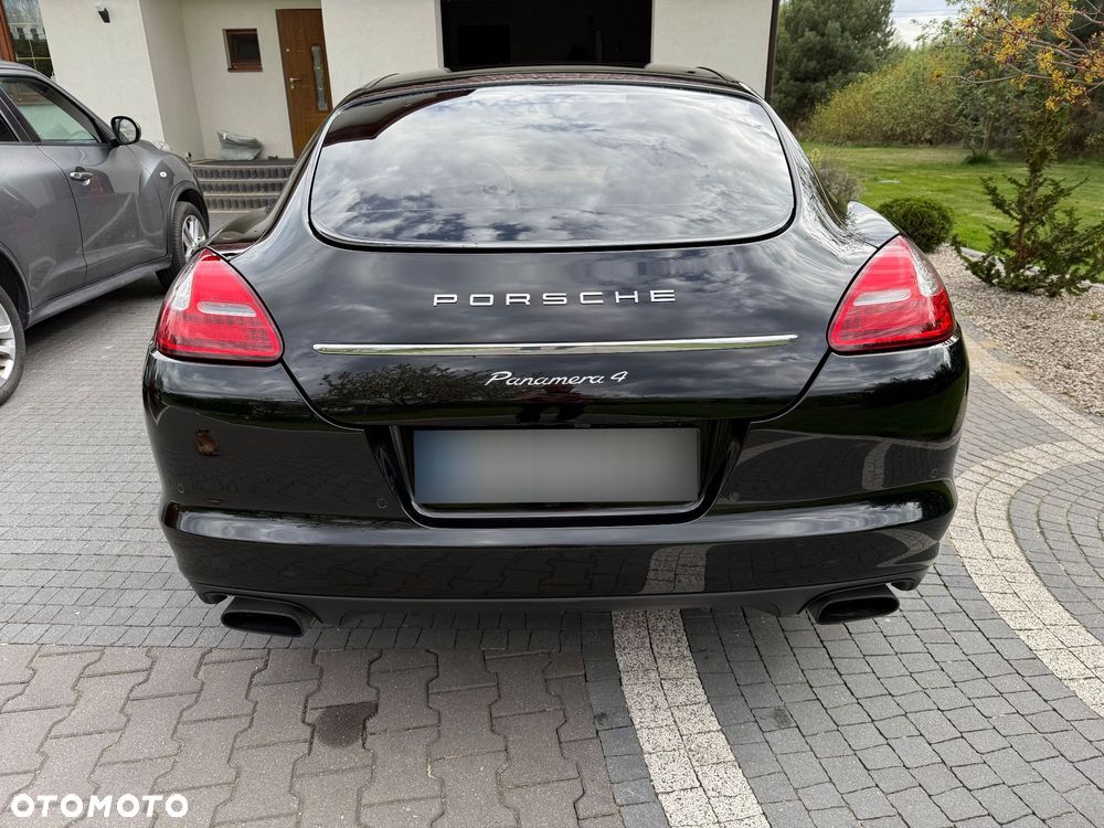 Porsche Panamera 4 PDK - 6