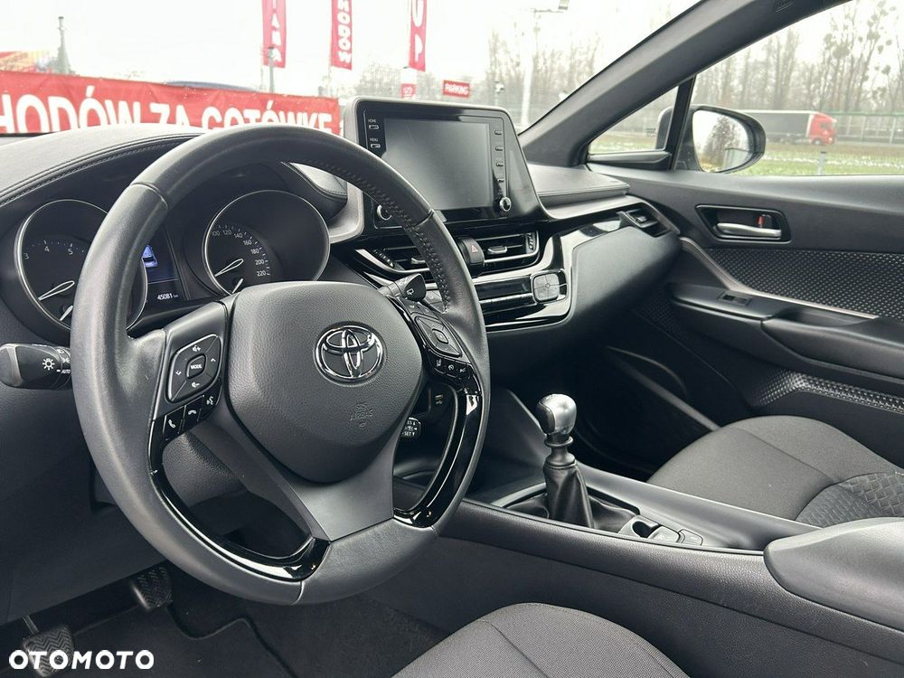 Toyota C-HR - 12