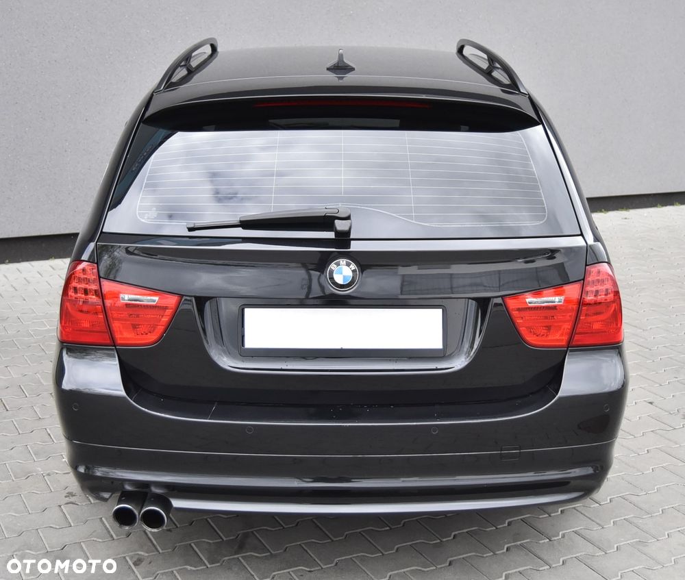 BMW Seria 3 325i xDrive Edition Exclusive - 15