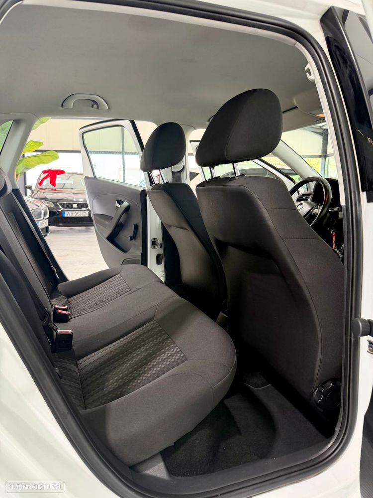 VW Polo 1.0 Trendline - 12