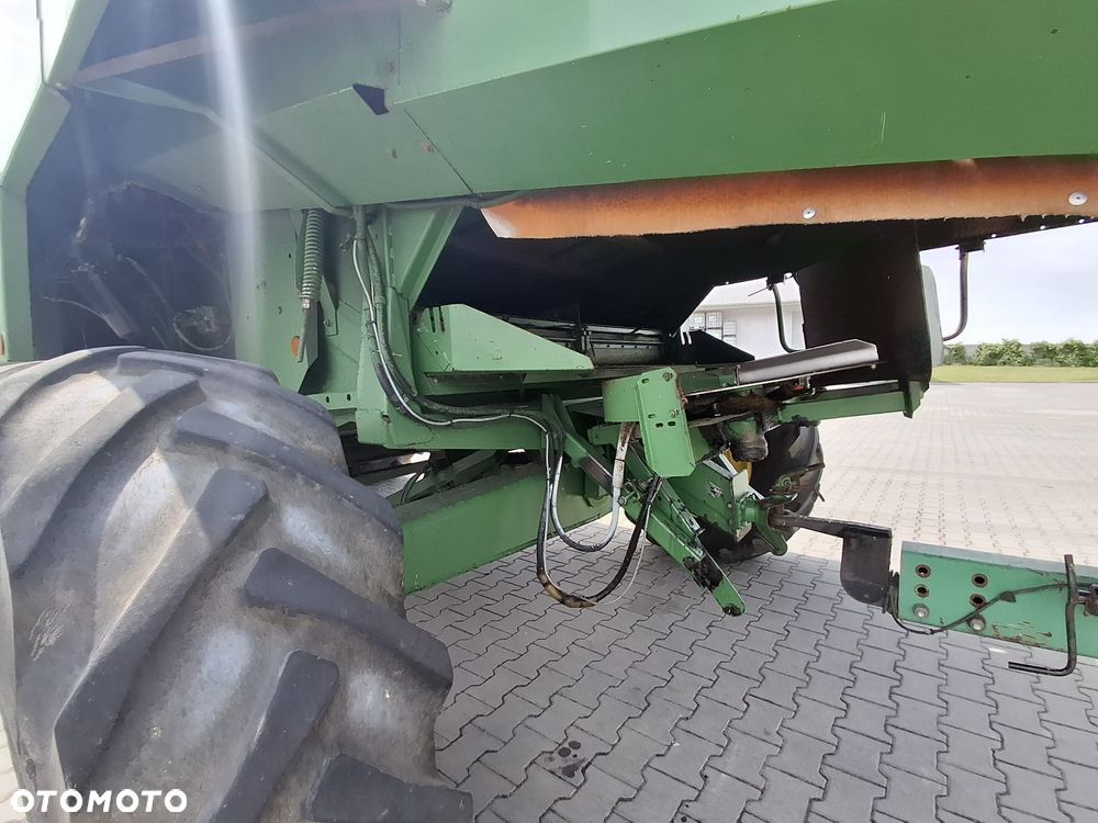 John Deere 2266E - 8