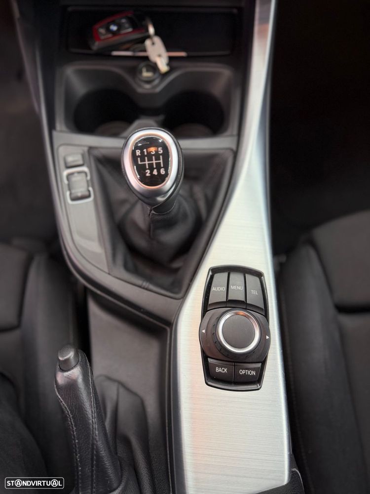 BMW 116 d EDynamics Line Sport - 8