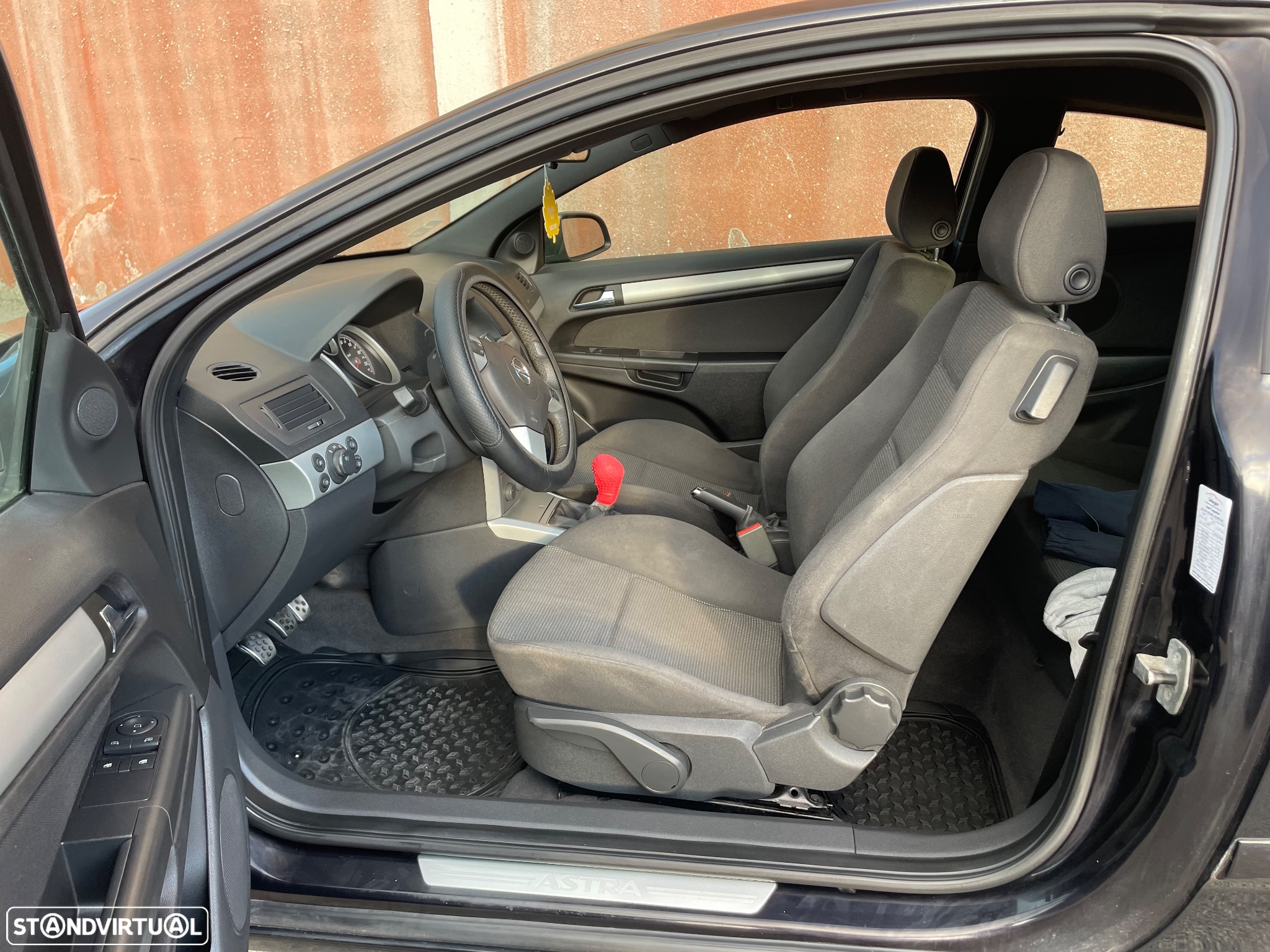 Opel Astra Coupe - 13