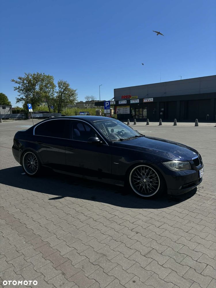 BMW Seria 3 330i - 2