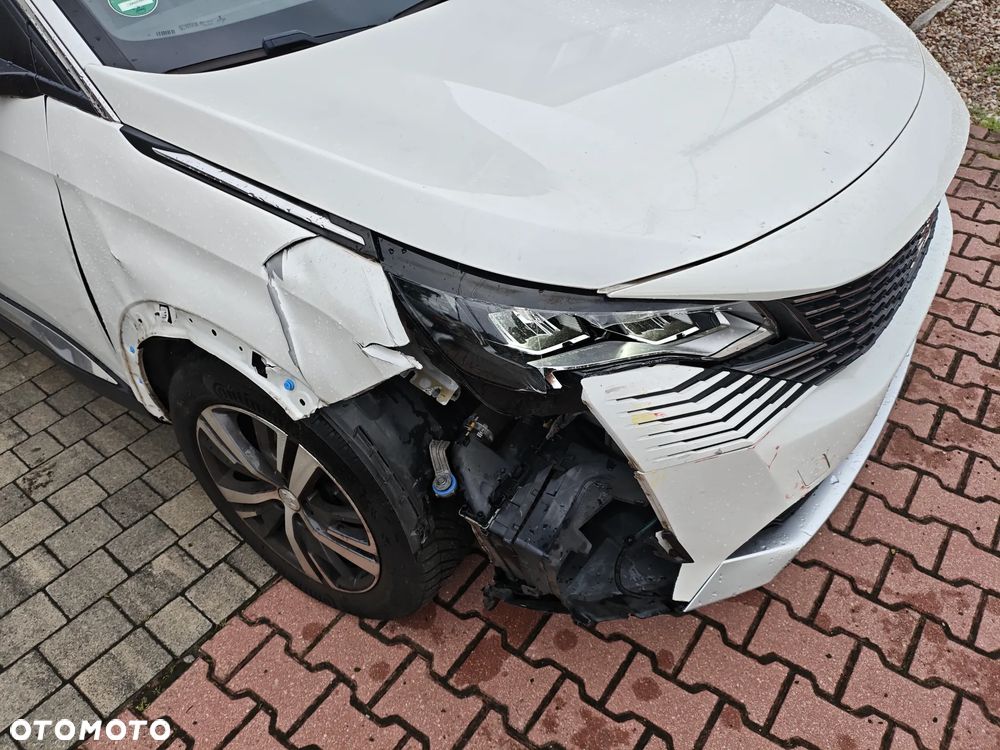 Peugeot 3008 PureTech 130 Stop & Start GPF Allure - 13