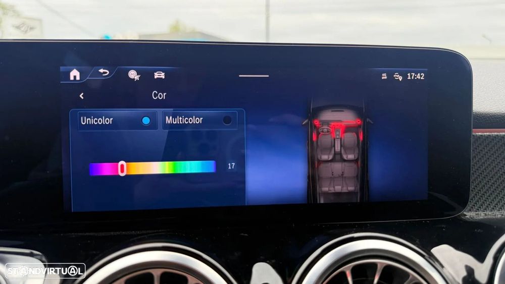 Mercedes-Benz GLB 180 d AMG Line - 13