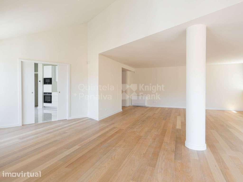 Apartamento T4 duplex com terraço e arrumos na Foz do Douro - Grande imagem: 5/25