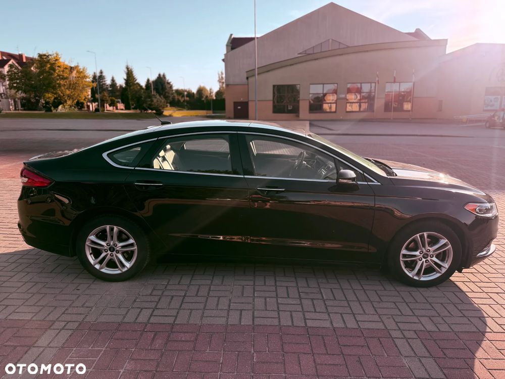 Ford Fusion - 2