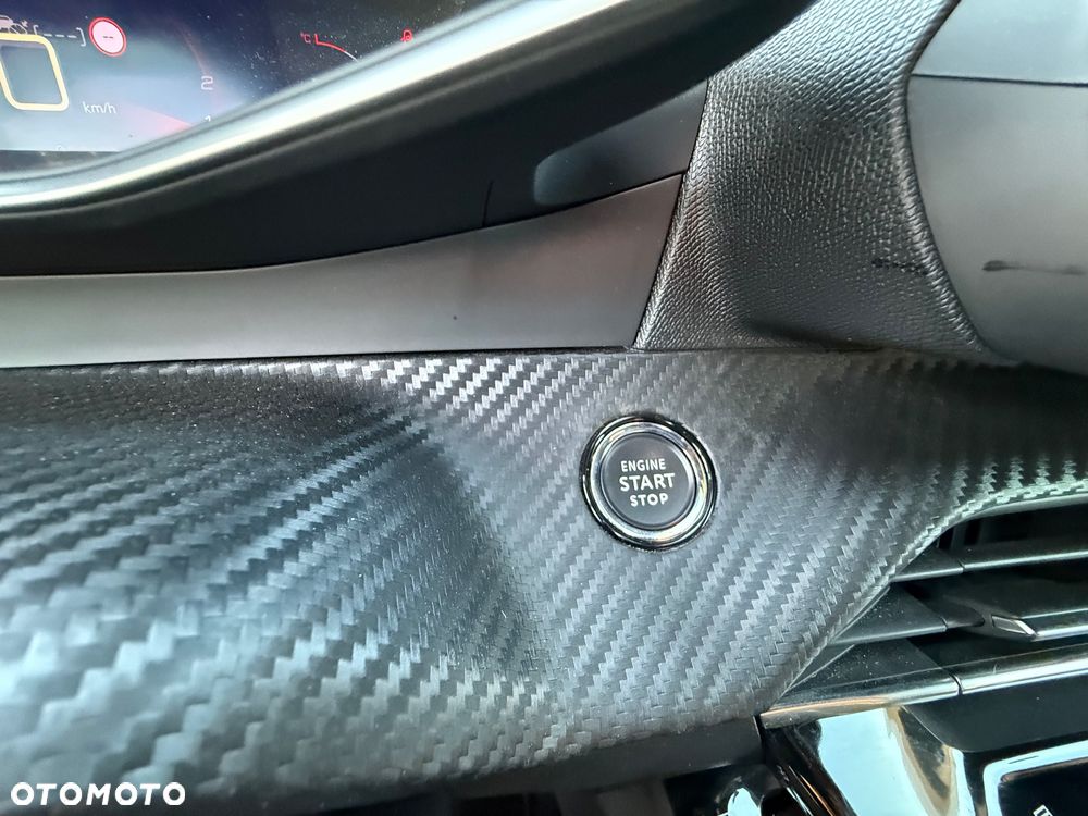 Peugeot 2008 1.5 BlueHDi GT S&S EAT8 - 25