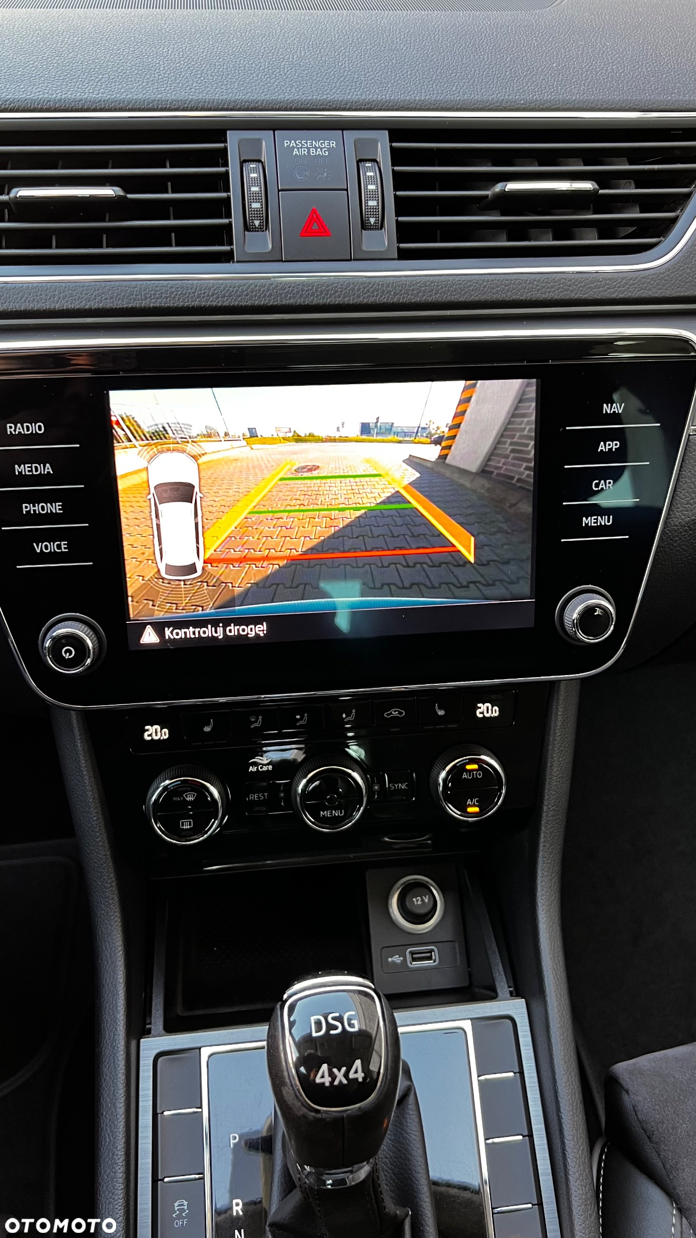 Skoda Superb Combi 2.0 TDI 4x4 DSG Scout - 38