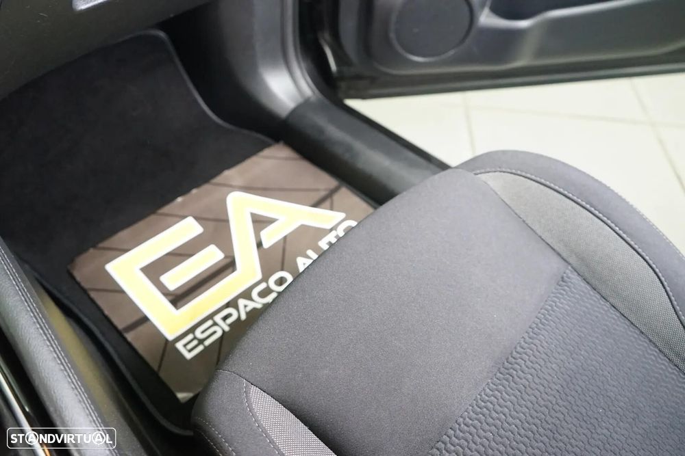 Nissan Qashqai 1.5 dCi N-Connecta Business - 35