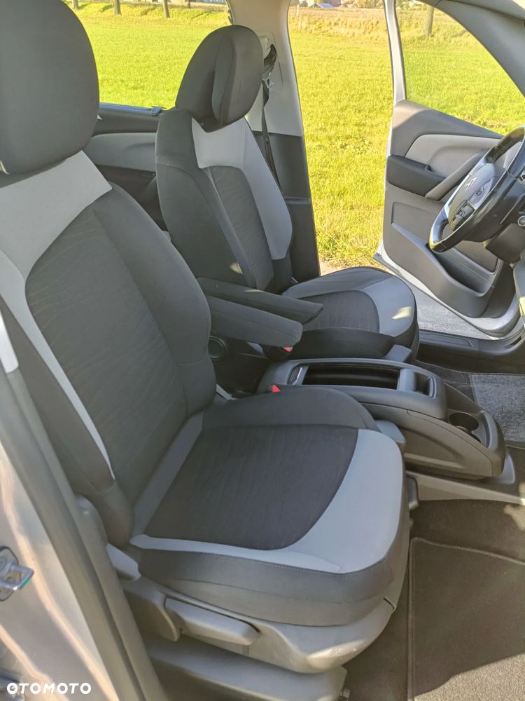 Citroën C4 Picasso - 13