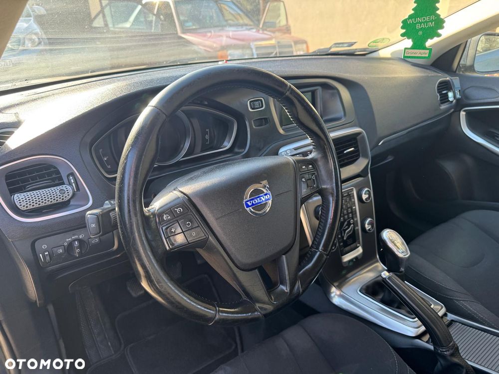 Volvo V40 D2 R-Design Kinetic - 23