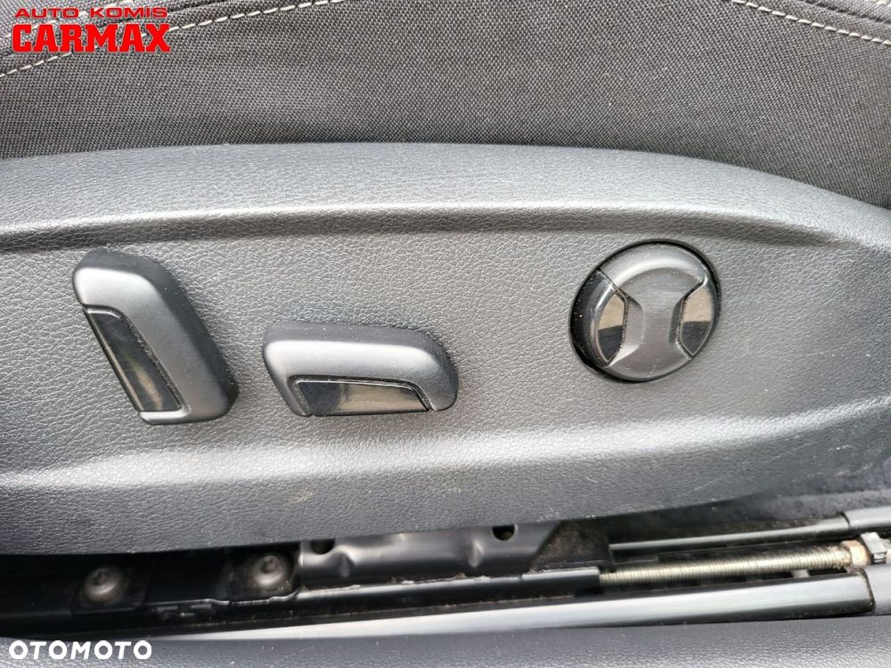 Volkswagen Passat - 34