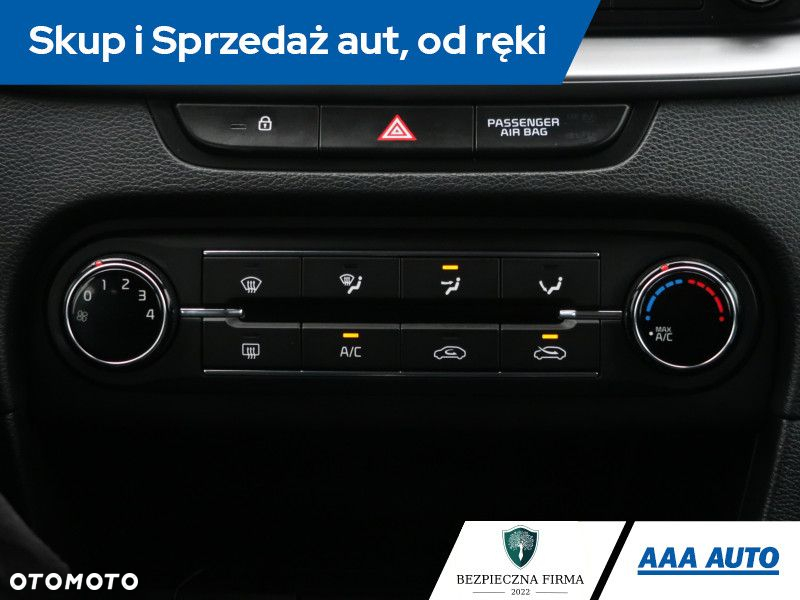 Kia Ceed - 14