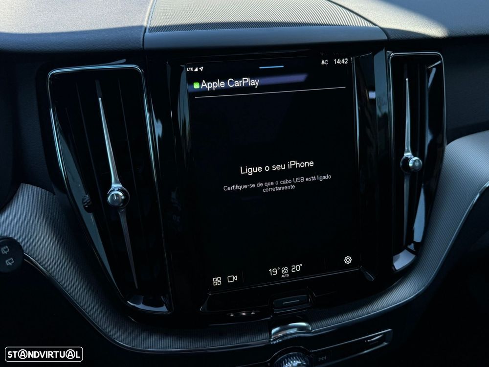 Volvo XC 60 2.0 T6 PHEV Black Edition AWD - 43