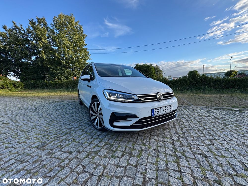 Volkswagen Touran - 23