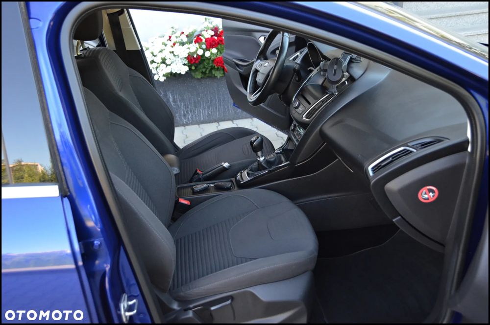 Ford Focus - 23