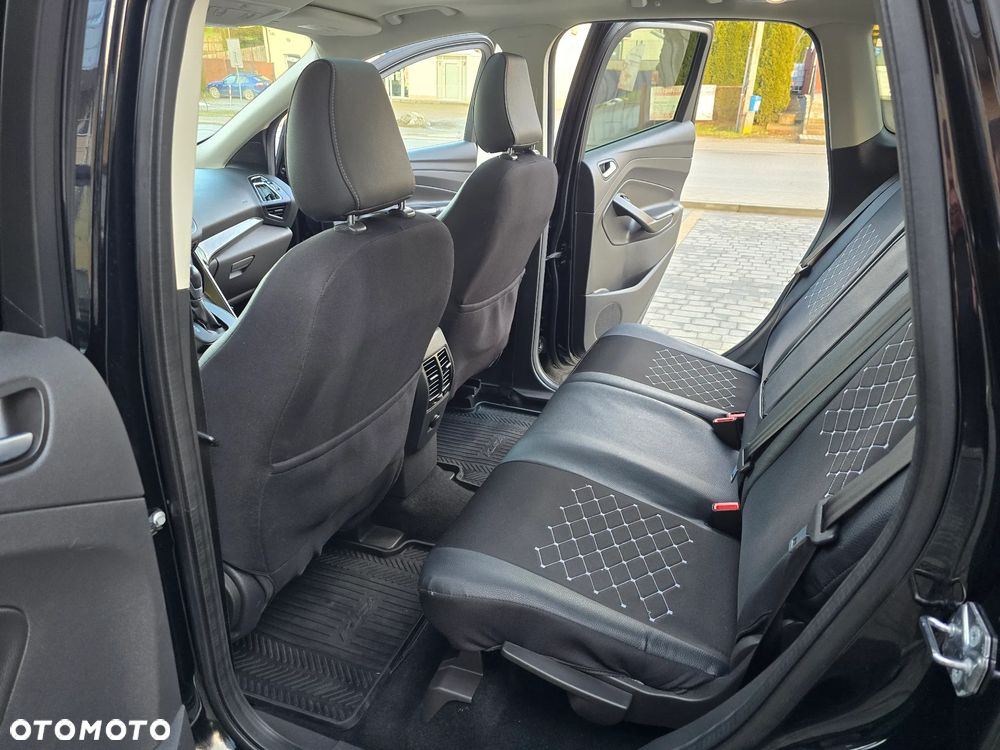 Ford Kuga 2.0 TDCi 4x4 Titanium - 32