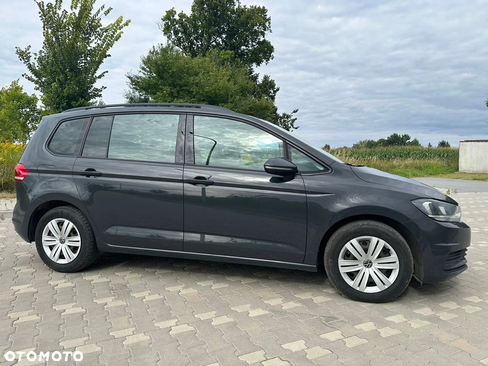 Volkswagen Touran 1.5 TSI EVO Trendline - 4