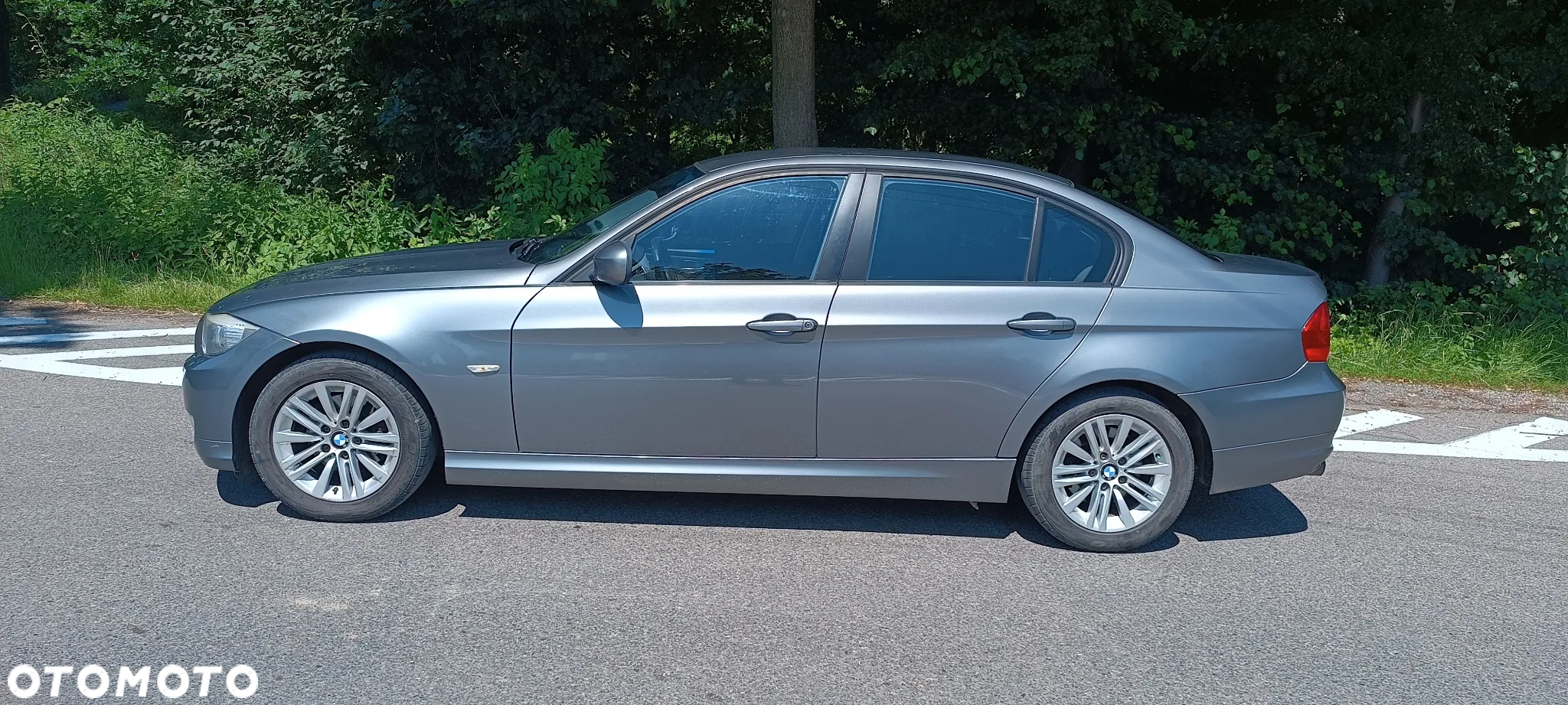 BMW Seria 3 320i - 5