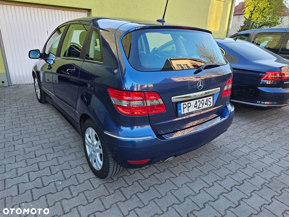 Mercedes-Benz Klasa B 180 CDI DPF Special Edition - 24