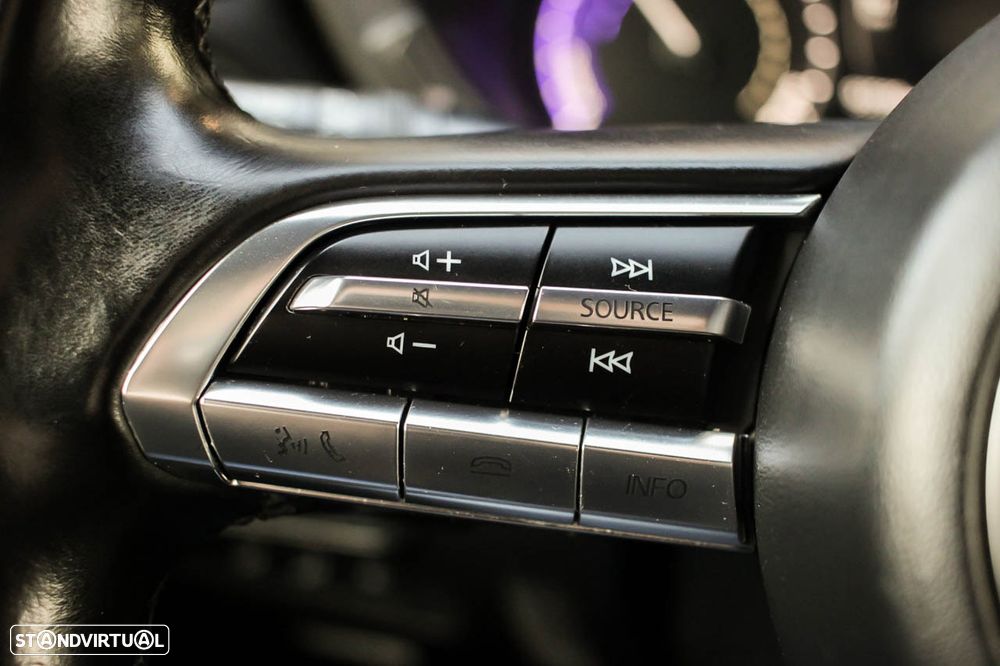 Mazda MX-30 e-SKYACTIV Excellence - 19