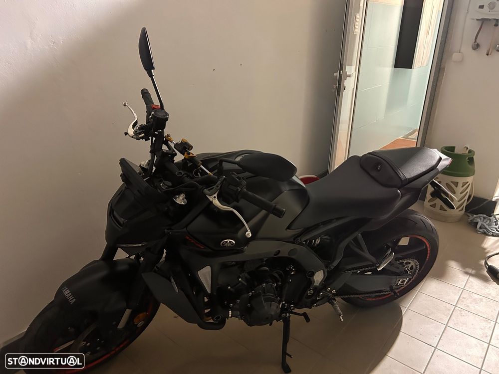 Yamaha MT-09 - 5