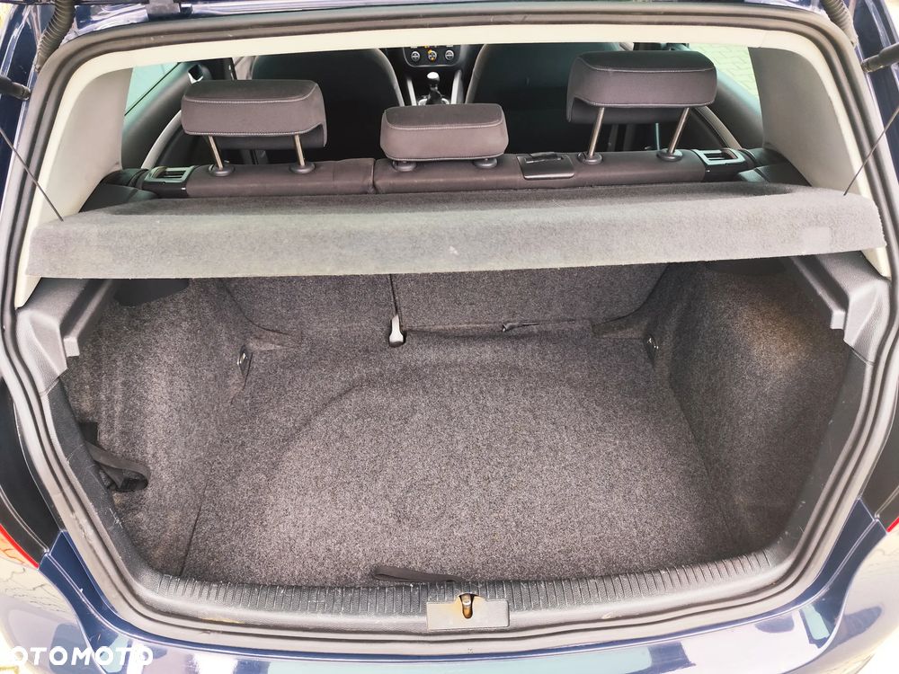 Volkswagen Golf - 15