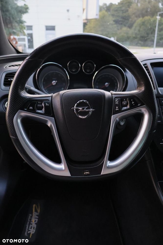 Opel Insignia - 19