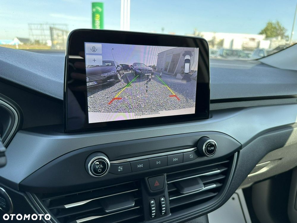 Ford Focus 1.0 EcoBoost Hybrid ACTIVE X - 22