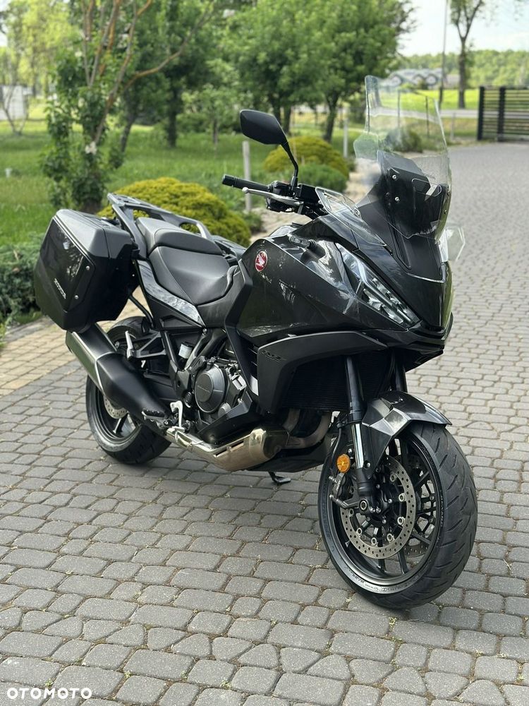 Honda NT - 23