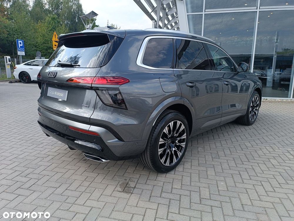 Audi Q7 - 7