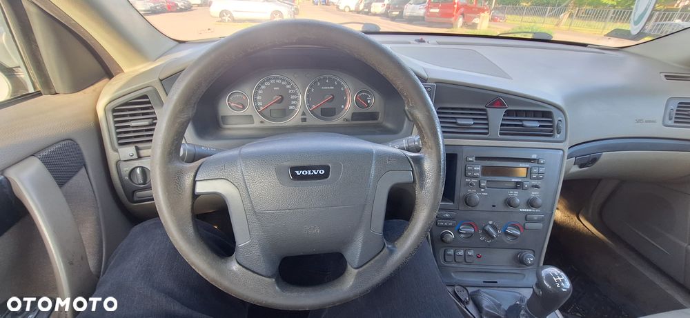 Volvo V70 2.4 - 13