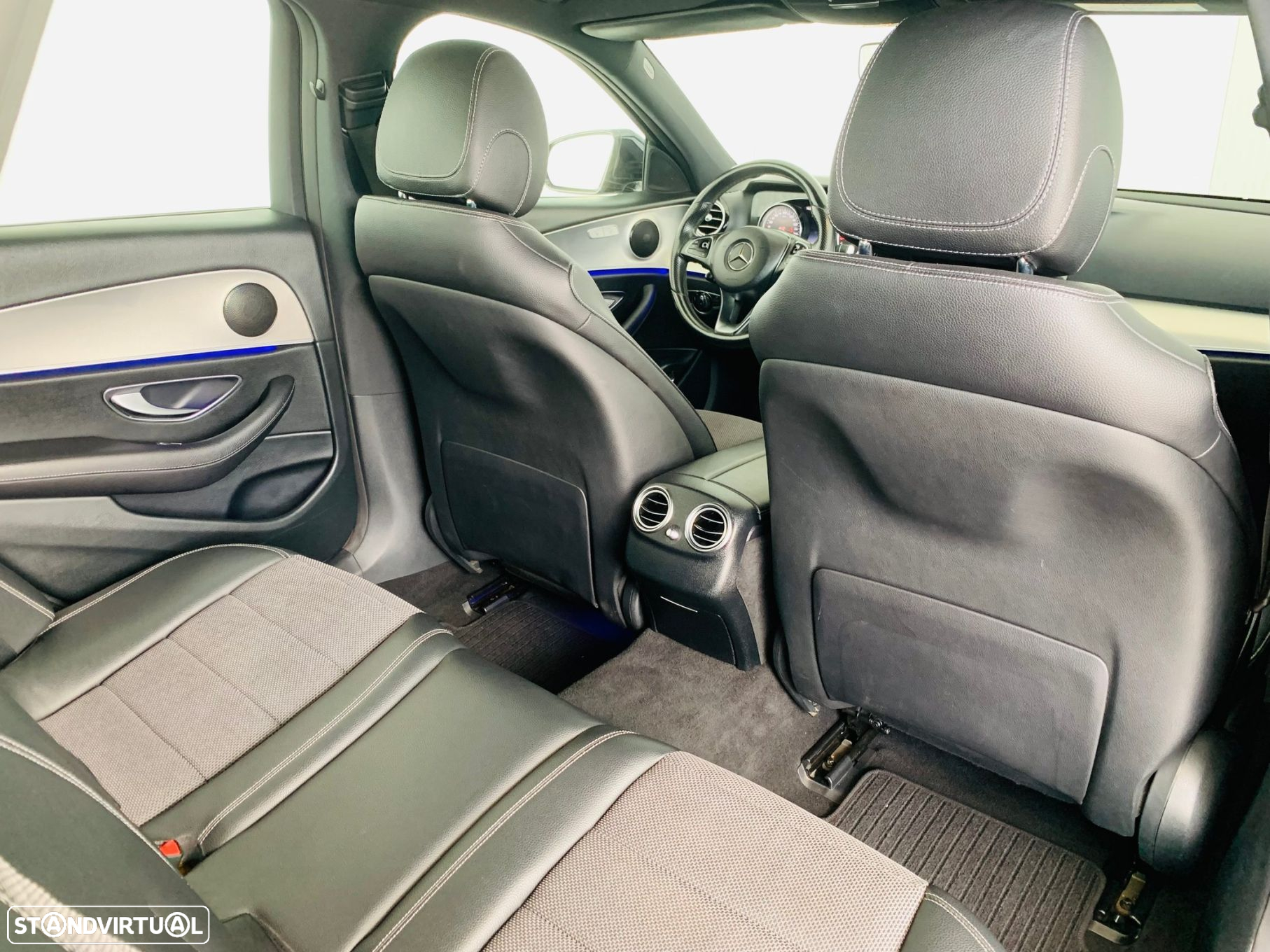 Mercedes-Benz E 220 d Avantgarde - 35