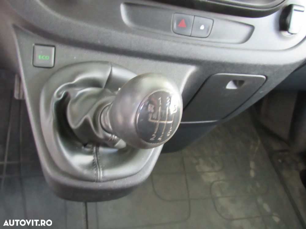 Renault Trafic - 18