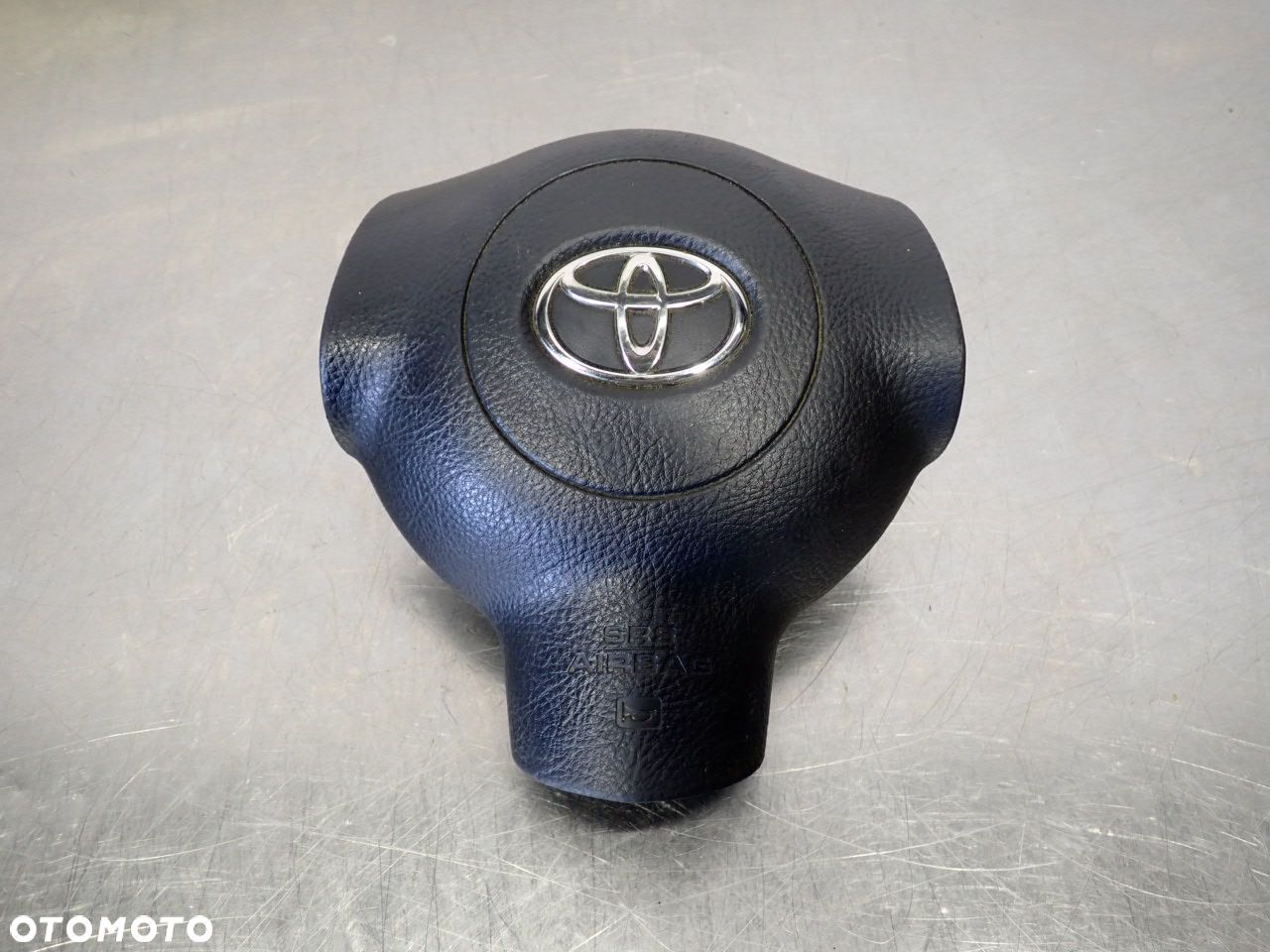 PODUSZKA KIEROWCY TOYOTA RAV4 II LIFT - 1