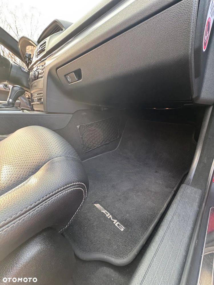 Mercedes-Benz Klasa E - 19