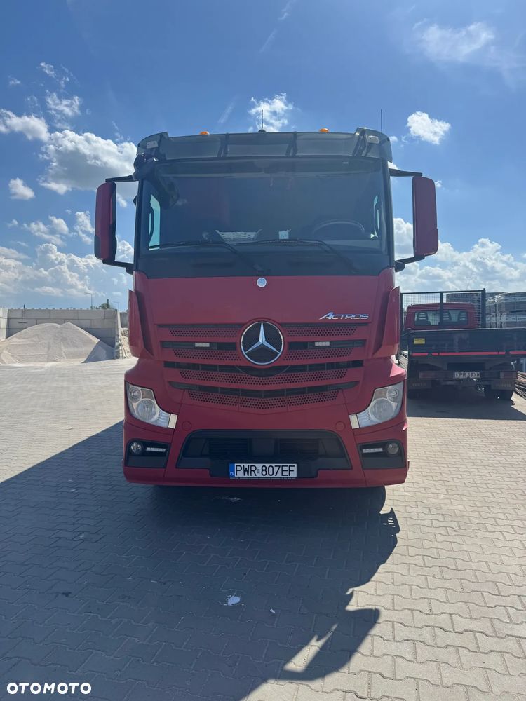 Mercedes-Benz ACTROS - 5