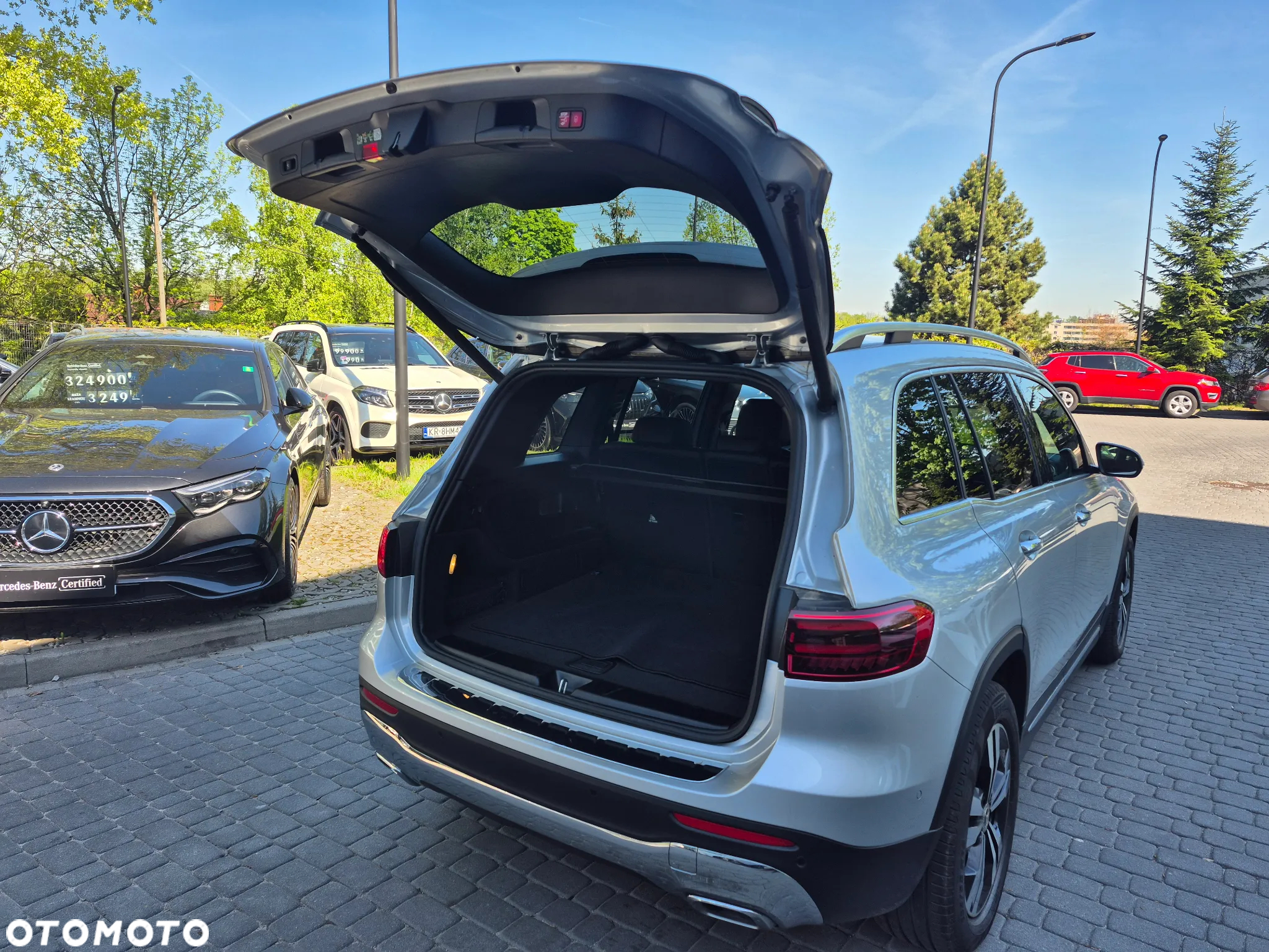 Mercedes-Benz GLB 200 Progressive 7G-DCT - 27