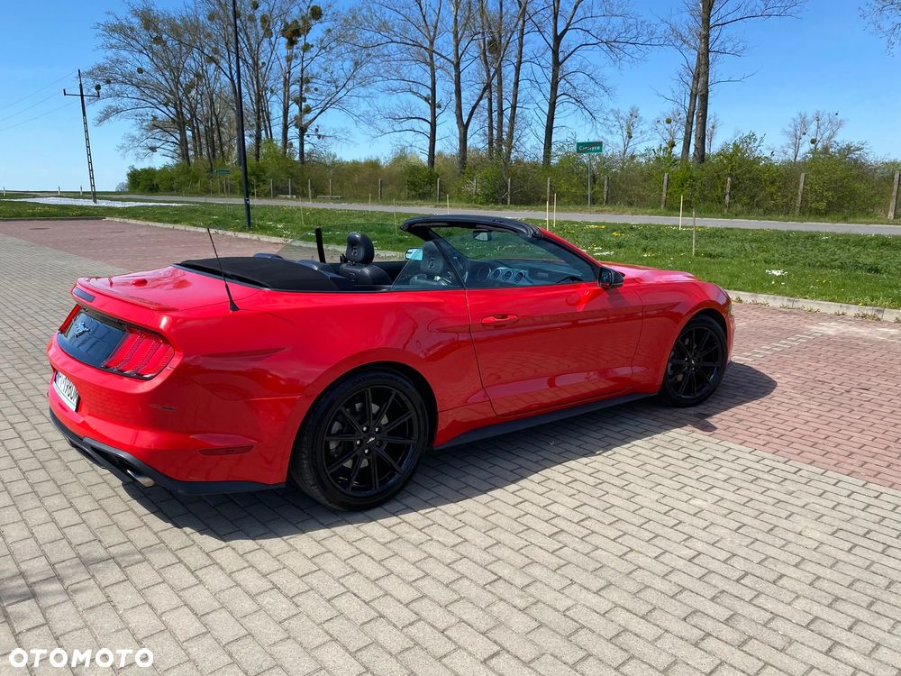 Ford Mustang 2.3 EcoBoost - 12