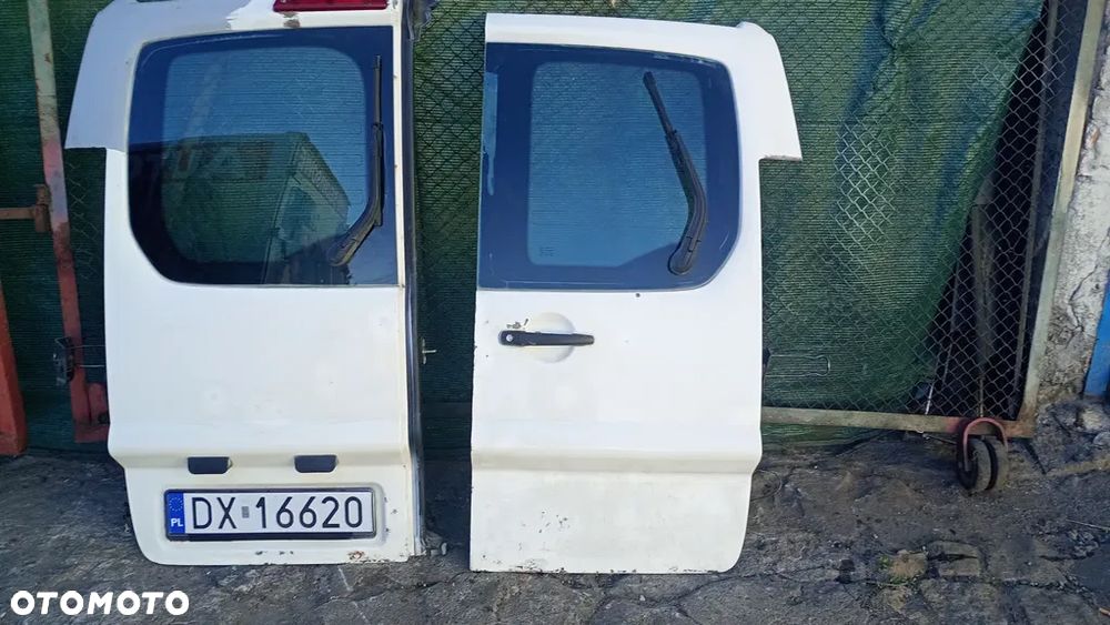 F.VAT EWPA Fiat Scudo DRZWI LEWE TYLNE  Peugeot Expert  Drzwi Tylne białe z szybą Citroen Jumpy drzwi tylne kompletne - 1