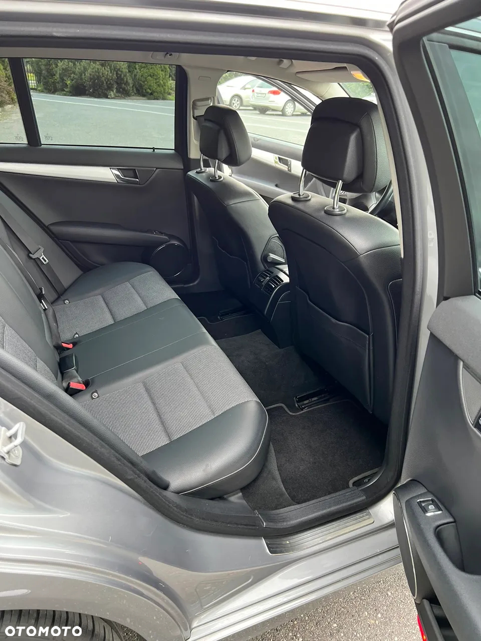Mercedes-Benz Klasa C 180 Kompressor Automatik BlueEFFICIENCY Avantgarde - 16