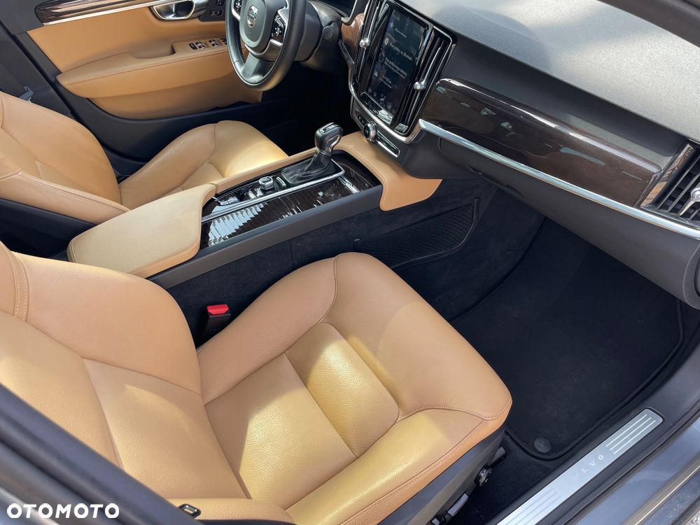 Volvo S90 T5 Geartronic Momentum - 17