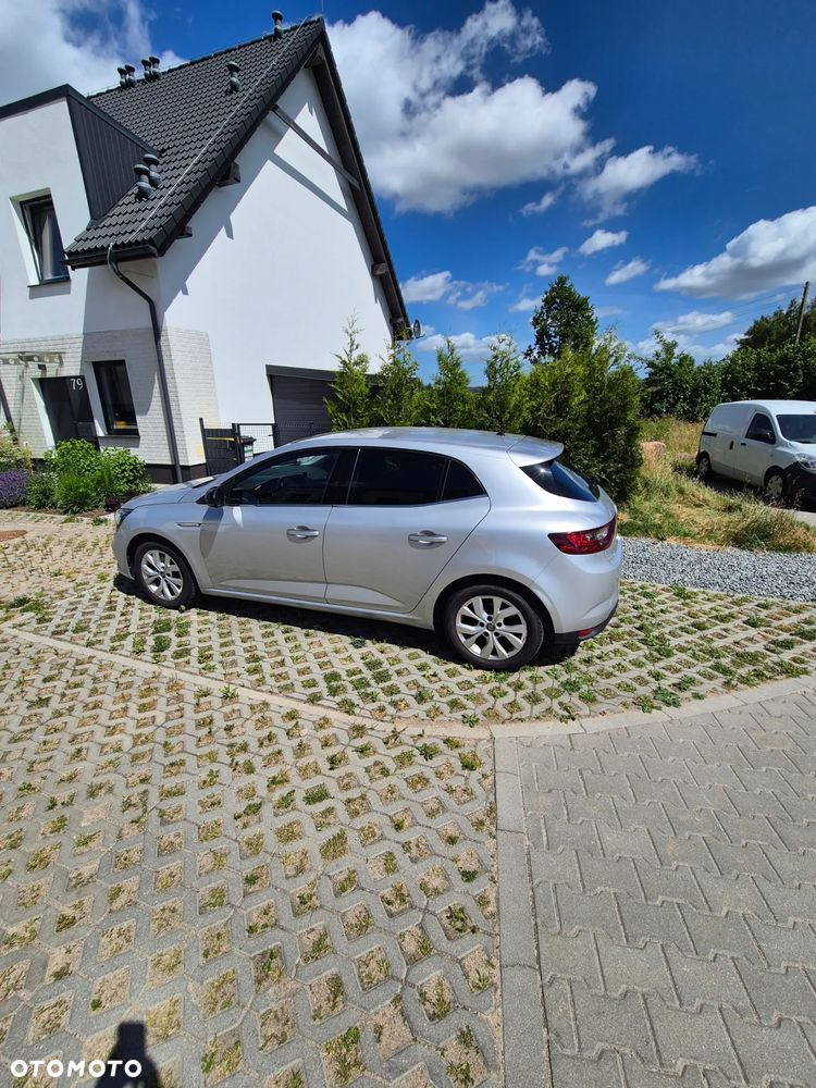 Renault Megane 1.5 Blue dCi Limited - 11