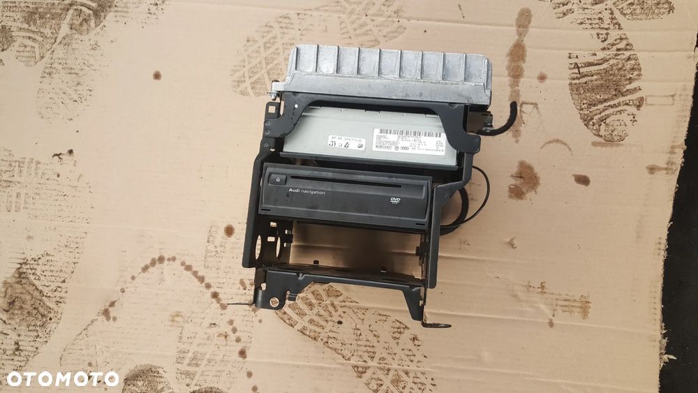 Nawigacja moduł radia wzmacniacz Audi A4 B8 4F0035541L 4E0910541Q
